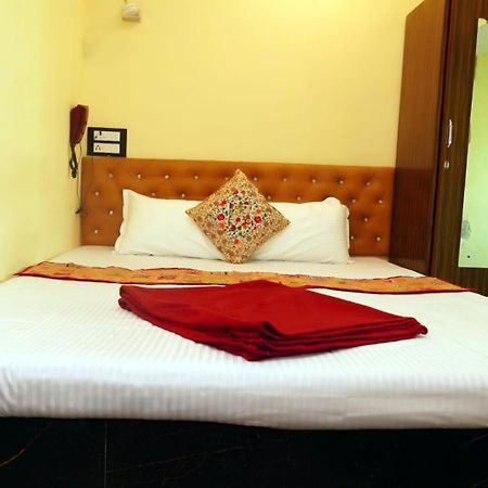 Hotel Golden Plaza Vashi Luaran gambar